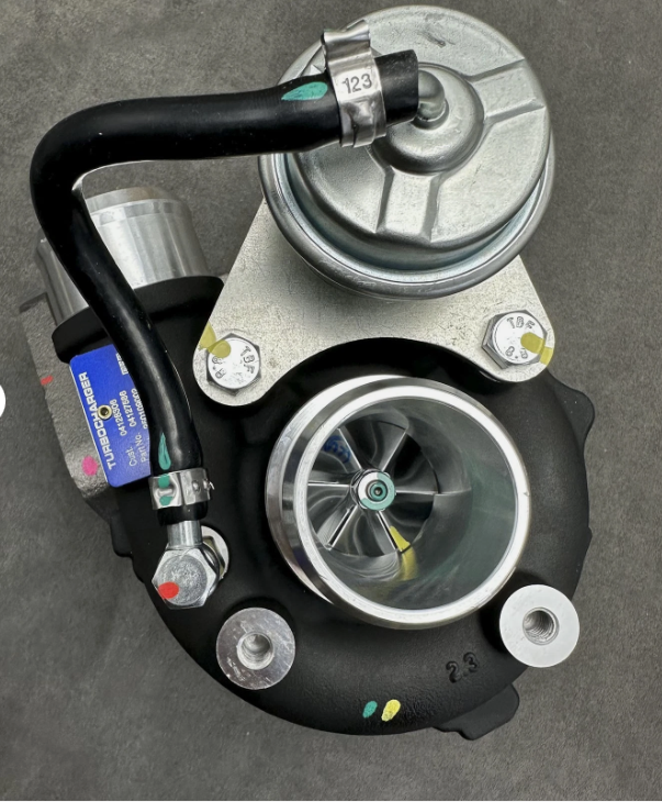 Turbo K03-2 Turbocharger For Deutz Engine TCD 3.6 L4 04128404